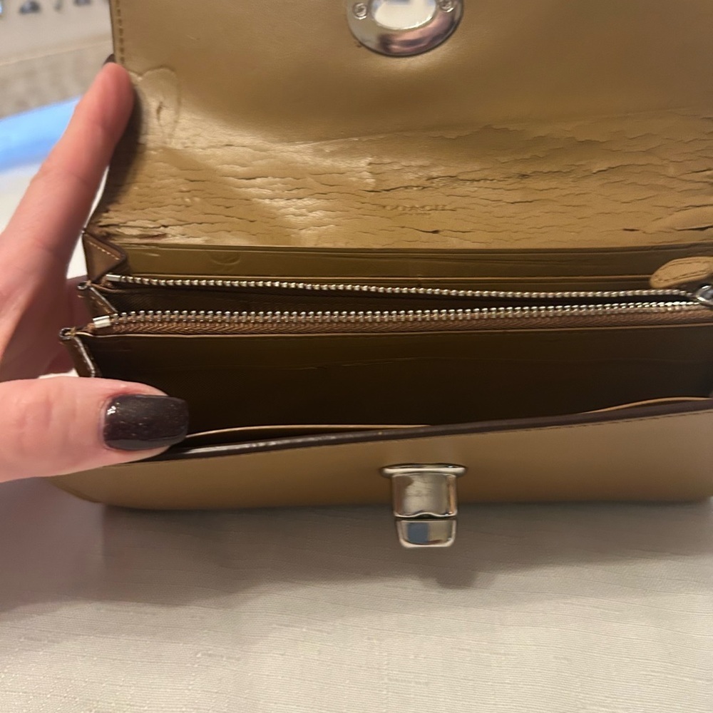 Coach Tan Leather Wallet - Picture 4 of 9